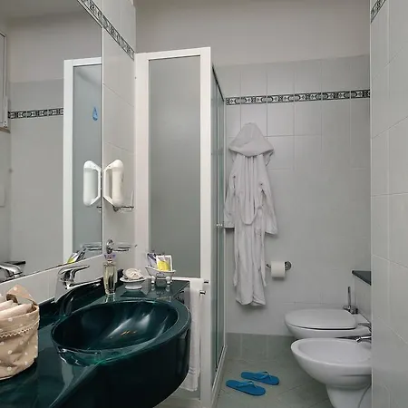 Hotel Riviera 3*